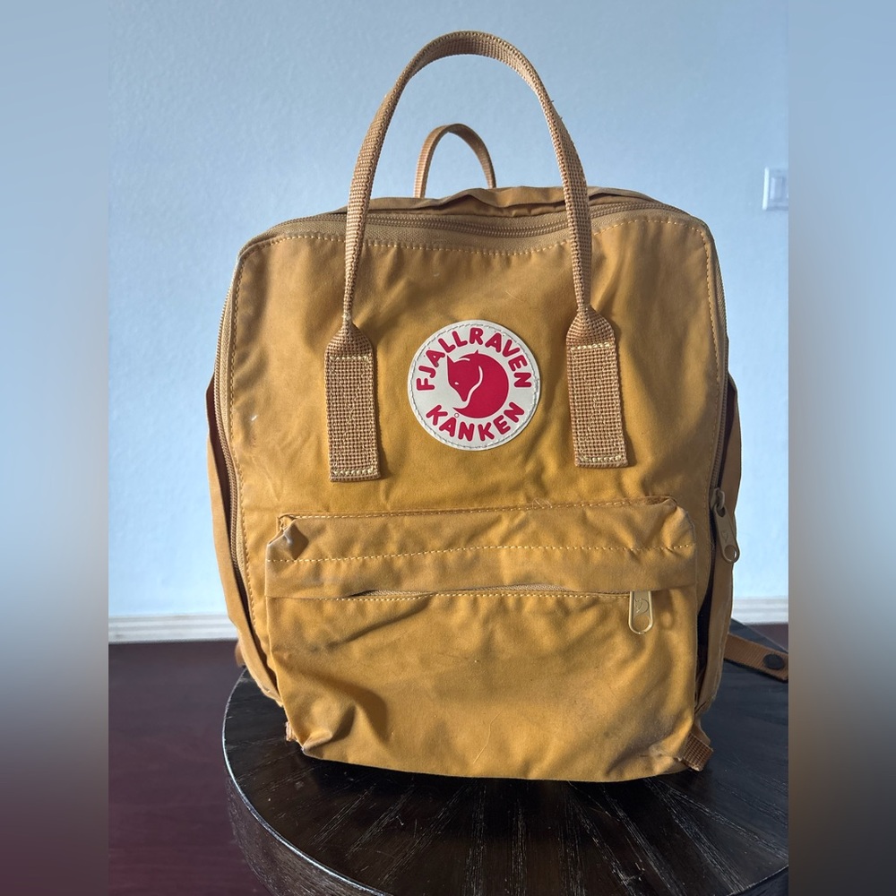 Fjällräven Kånken Yellow Backpack